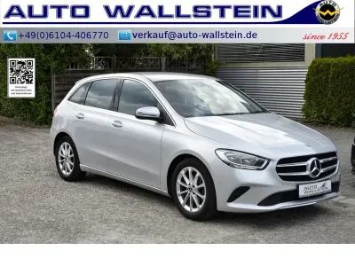 Gebraucht Mercedes B180 Business 136 PS (100 kW) 2020 Iridiumsilbermetallic Kleinwagen