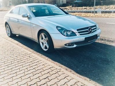 Silber Gebraucht 2010 Mercedes CLS320 Limousine | 4.500 €