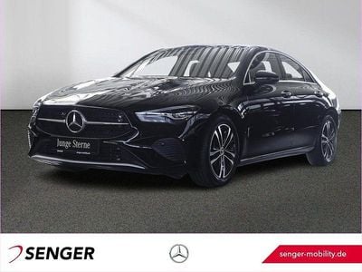 Gebraucht Mercedes CLA180 136 PS (100 kW) 2024 Unilack nachtschwarz Limousine