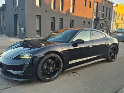 Brugt Porsche Taycan Performance Package 350 kW (476 HK) 2022 Sort Sedan