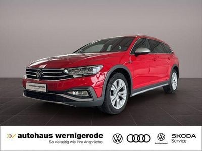 Gebraucht VW Passat Alltrack 200 PS (147 kW) 2022 Rot Kombi