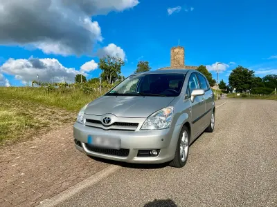Gebraucht Toyota Corolla Verso 129 PS (94 kW) 2005 Silber Van / Kleinbus