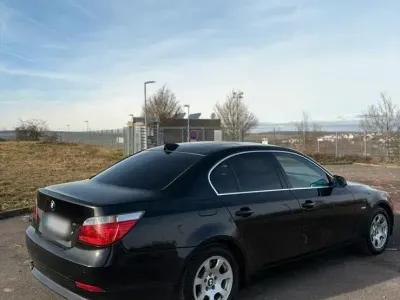 Gebraucht BMW 523 170 PS (125 kW) 2007 Schwarz Limousine