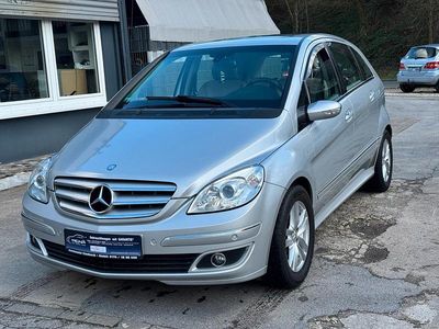 Gebraucht Mercedes B200 136 PS (100 kW) 2007 Silber Van / Kleinbus