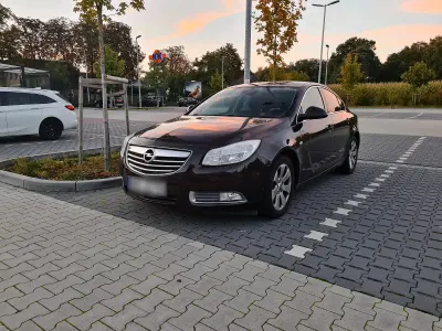 Gebraucht Opel Insignia 130 PS (95 kW) 2012 Braun Coupé