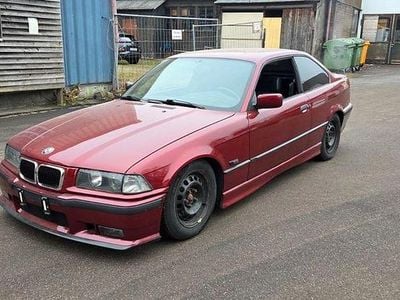 Gebraucht BMW 328 Sport Line 193 PS (141 kW) 1994 Rot Coupé