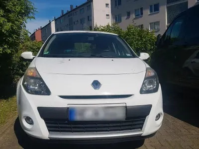 Usata Renault Clio II Authentique 75 CV (55 kW) 2010 Bianco Berlina