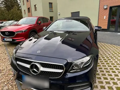 Gebraucht Mercedes E220 194 PS (142 kW) 2019 Blau Cabrio