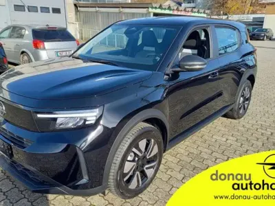 Neu Opel Frontera Edition 83 kW (113 PS) 2025 Schwarz SUV