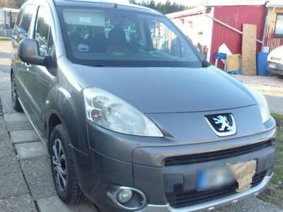 Gebraucht Peugeot Partner Tepee 120 PS (88 kW) 2011 Andere farben Van / Kleinbus