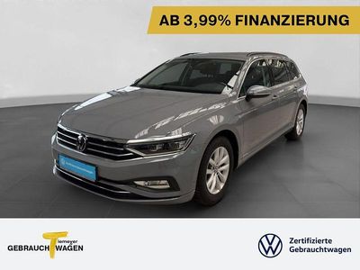 Grau Gebraucht 2023 VW Passat Business Kombi | 27.330 € (Fairer Preis)