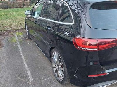 Gebraucht Mercedes B250 AMG line 224 PS (164 kW) 2019 Schwarz Van / Kleinbus