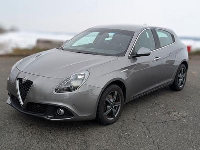 Gebraucht Alfa Romeo Giulietta Super 120 PS (88 kW) 2019 Grau Kleinwagen