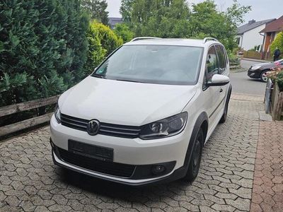 VW Touran Cross