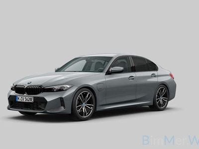 BMW 330e