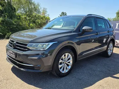Gebraucht VW Tiguan Life 150 PS (110 kW) 2022 Uranograu SUV