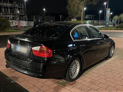 Gebraucht BMW 325 218 PS (160 kW) 2005 Schwarz Limousine
