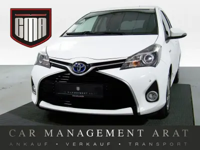 Gebraucht Toyota Yaris Hybrid Edition-S 101 PS (74 kW) 2016 Super (pure) white ii (weiß) Limousine