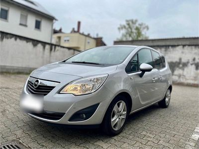 Gebraucht Opel Meriva 120 PS (88 kW) 2011 Van / Kleinbus
