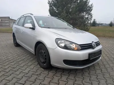 Gebraucht VW Golf VI 105 PS (77 kW) 2010 Silber Kleinwagen