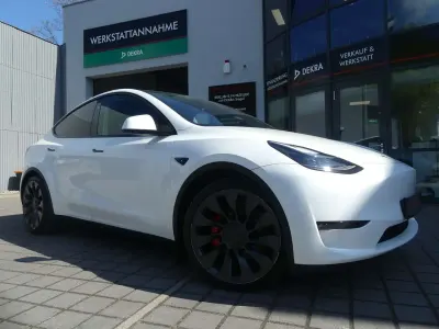 Brugt Tesla Model Y Performance 392 kW (534 HK) 2024 Hvid SUV