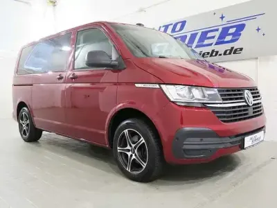 Gebraucht VW Multivan 150 PS (110 kW) 2021 Fortanarot metallic Van / Kleinbus