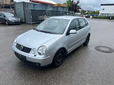 Gebraucht VW Polo Comfortline 75 PS (55 kW) 2003 Silber Limousine