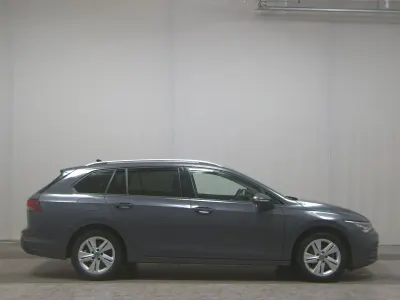 Brugt VW Golf VIII Life 150 HK (110 kW) 2024 Grå Sedan