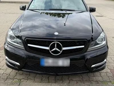 Gebraucht Mercedes C350 Avantgarde 306 PS (225 kW) 2011 Schwarz Limousine