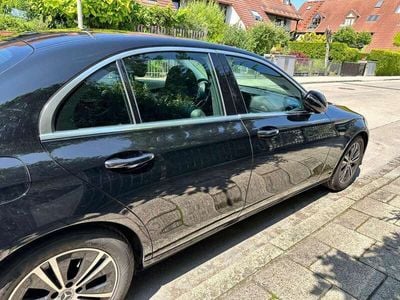 Mercedes E200