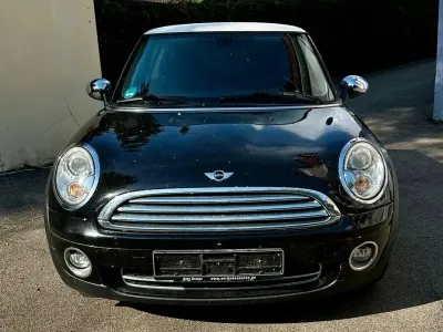 Gebraucht Mini Cooper 122 PS (89 kW) 2010 Schwarz Kleinwagen