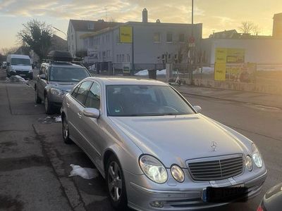 Gebraucht Mercedes E240 177 PS (130 kW) 2002 Grau Limousine