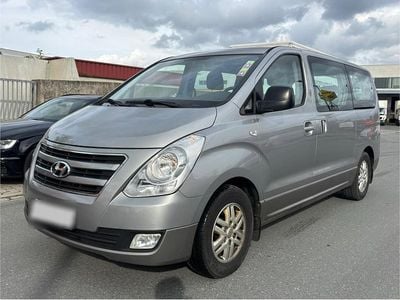 Gebraucht Hyundai H-1 136 PS (100 kW) 2016 Grau Van / Kleinbus