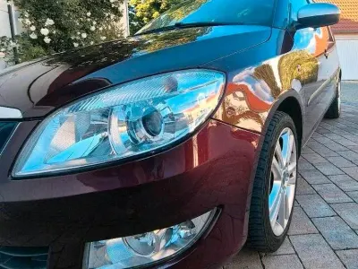 Gebraucht Skoda Roomster Active 105 PS (77 kW) 2010 Rot Van / Kleinbus