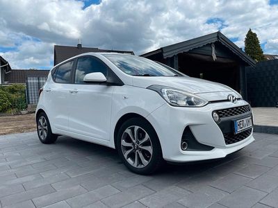Weiß Gebraucht 2018 Hyundai i10 Kleinwagen | 7.899 € (Fairer Preis)