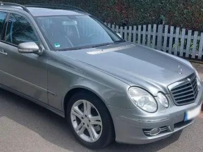Gebraucht Mercedes E320 Avantgarde 224 PS (164 kW) 2007 Grau Kombi