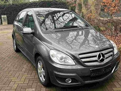 Mercedes B180