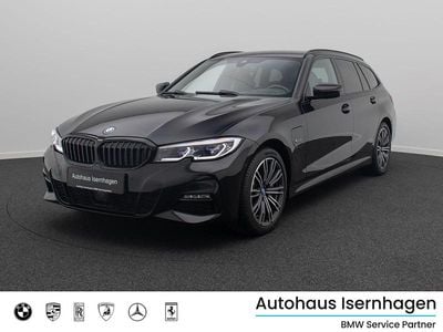 Gebraucht BMW 330e M Sport 292 PS (214 kW) 2021 Saphirschwarz475 Kombi
