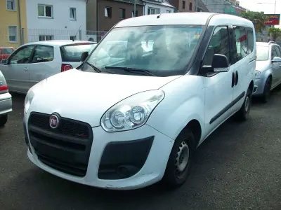 Gebraucht Fiat Doblò 90 PS (66 kW) 2012 Weiß Van / Kleinbus