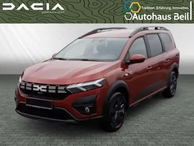 Gebraucht Dacia Jogger Expression 110 PS (80 kW) 2025 Terracottabraun metallic (bra Van / Kleinbus