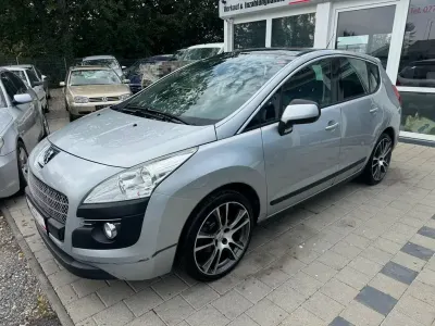 Gebraucht Peugeot 3008 Premium 156 PS (114 kW) 2011 Silber Kombi