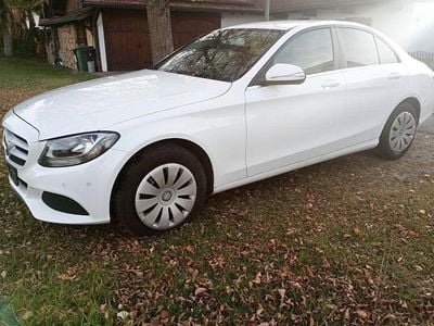 Weiß Gebraucht 2014 Mercedes C180 Exclusive Limousine | 12.999 € (Guter Preis)