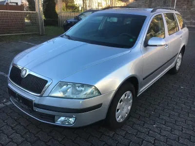 Gebraucht Skoda Octavia Ambiente 105 PS (77 kW) 2008 Silber Kombi