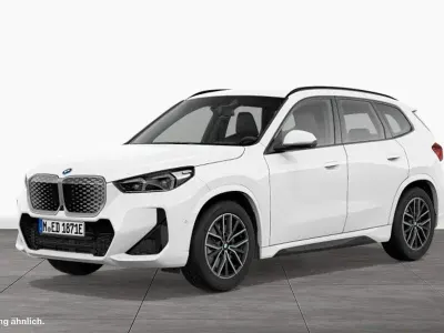 Gebraucht BMW iX1 M Sport 150 kW (204 PS) 2025 Weiß SUV