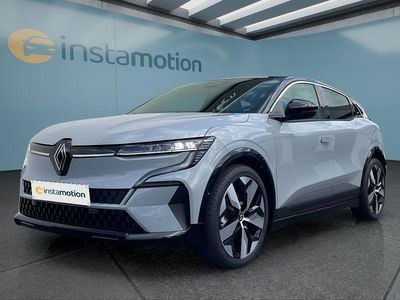 Grau Gebraucht 2024 Renault Mégane Limousine | 31.749 € (Guter Preis)