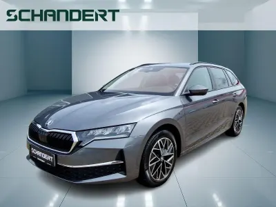 Gebraucht Skoda Octavia Tour 150 PS (110 kW) 2025 Graphitegrau metallic Kombi