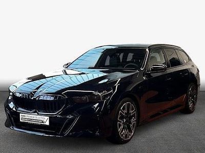 Nouă BMW 530e Shadowline 299 CP (219 kW) 2026 Negru Break