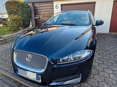 Gebraucht Jaguar XF Sportbrake 200 PS (147 kW) 2012 Schwarz Kombi