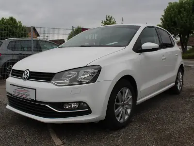 Gebraucht VW Polo Comfortline 90 PS (66 kW) 2015 Weiß Limousine