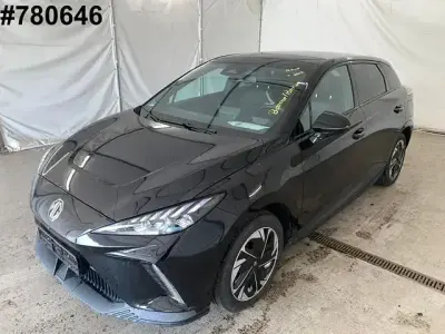 Gebraucht MG MG4 EV Luxury 150 kW (204 PS) 2022 Schwarz zweischichtuni Kleinwagen